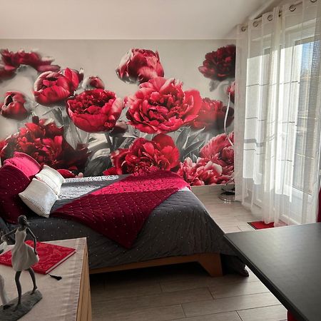 Pivoine Chambre D Hotes Fralignes Buitenkant foto