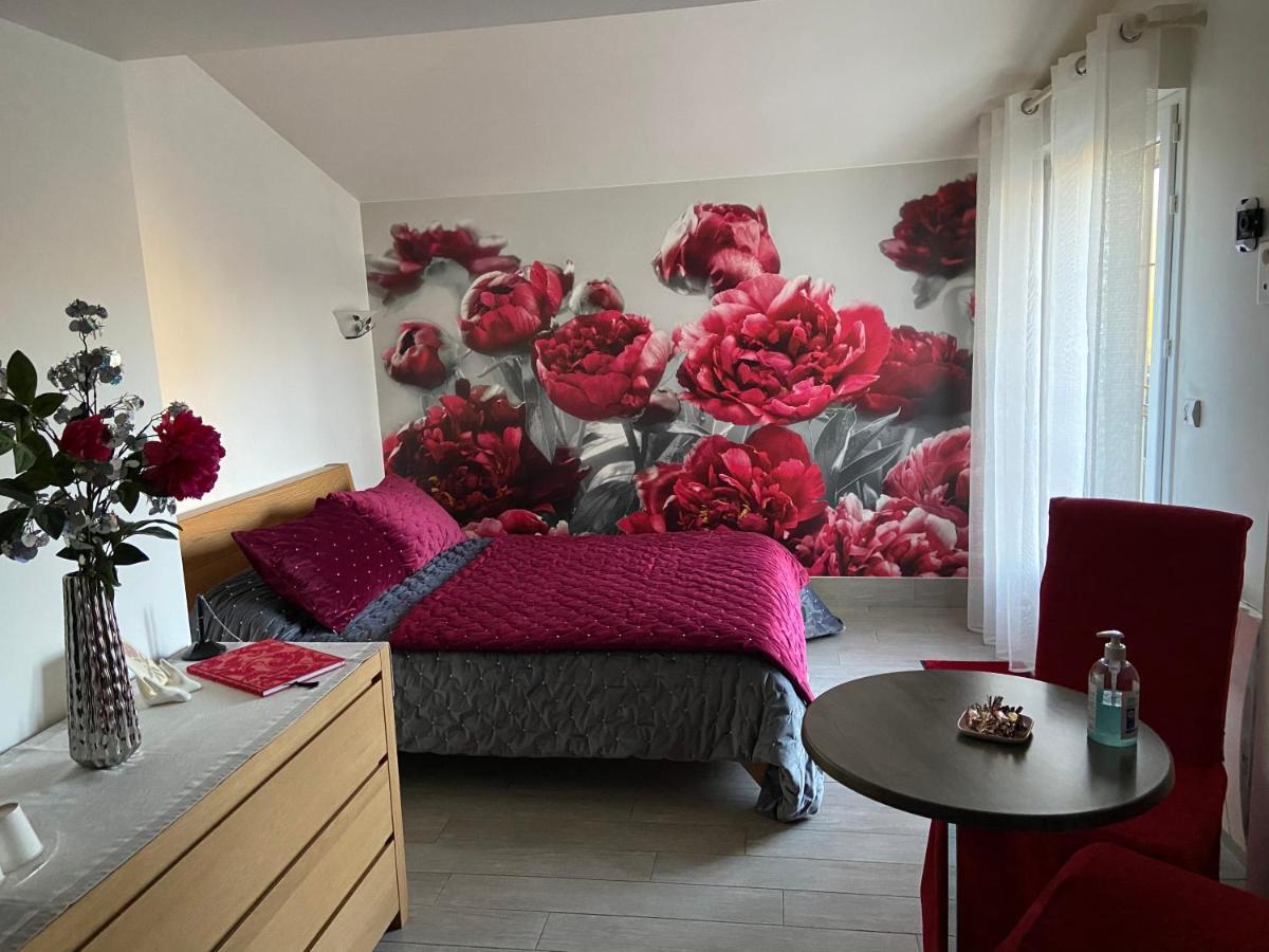 Pivoine Chambre D Hotes Fralignes Buitenkant foto